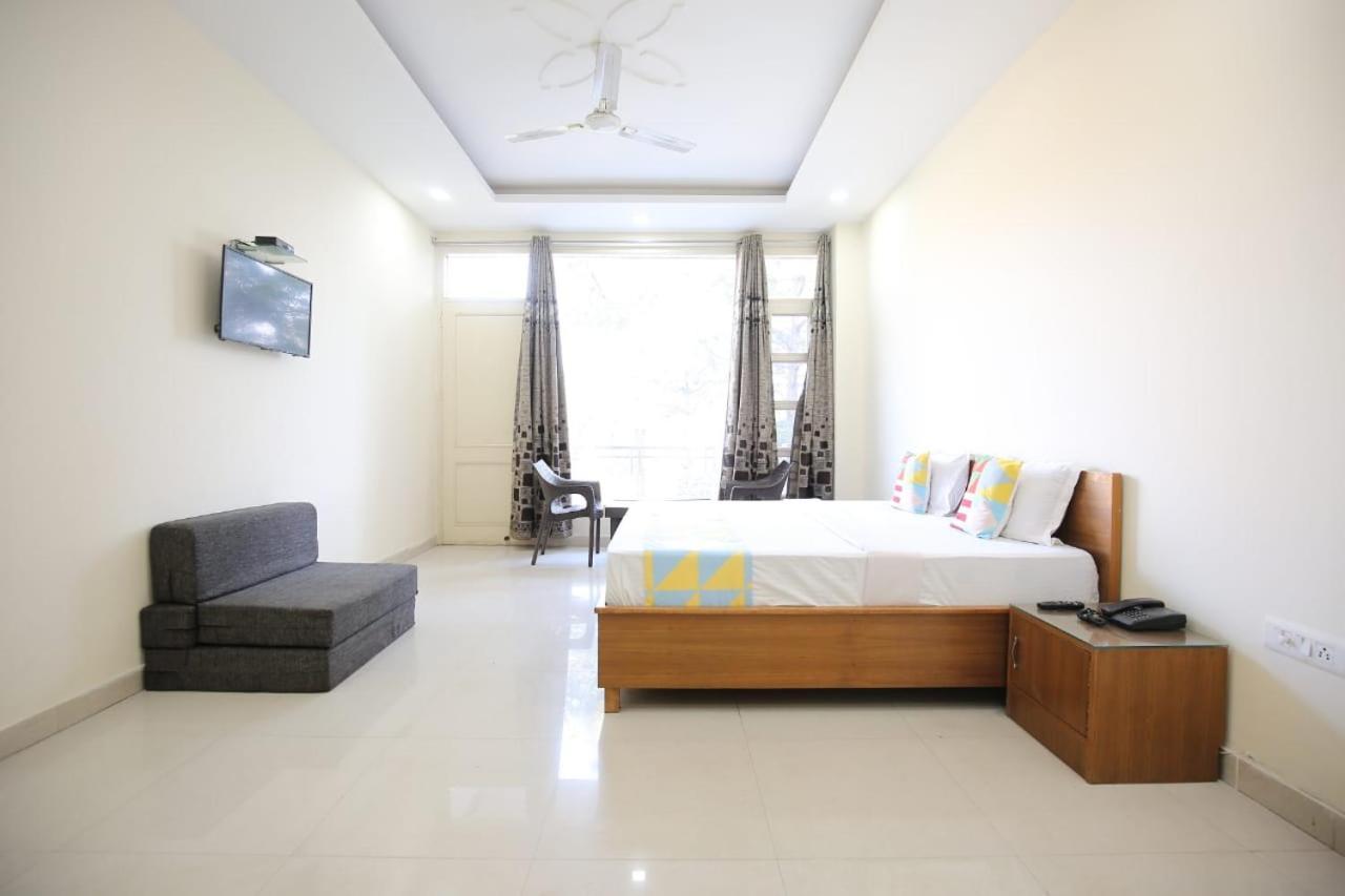 Sky Home Train View Kasauli Ngoại thất bức ảnh