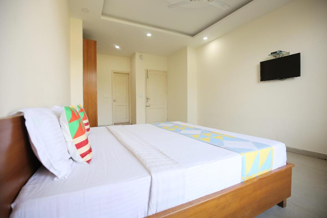 Sky Home Train View Kasauli Ngoại thất bức ảnh