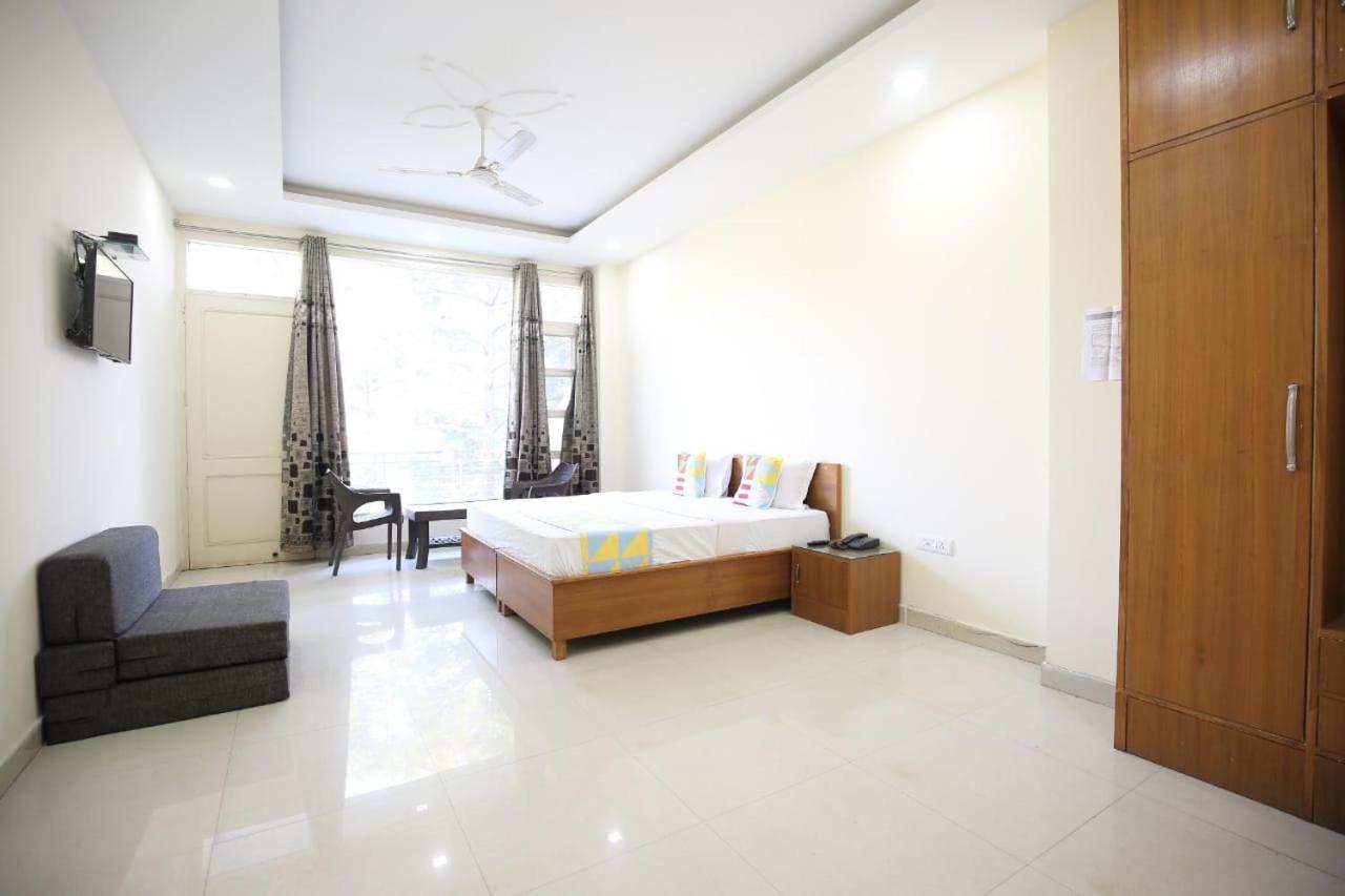 Sky Home Train View Kasauli Ngoại thất bức ảnh