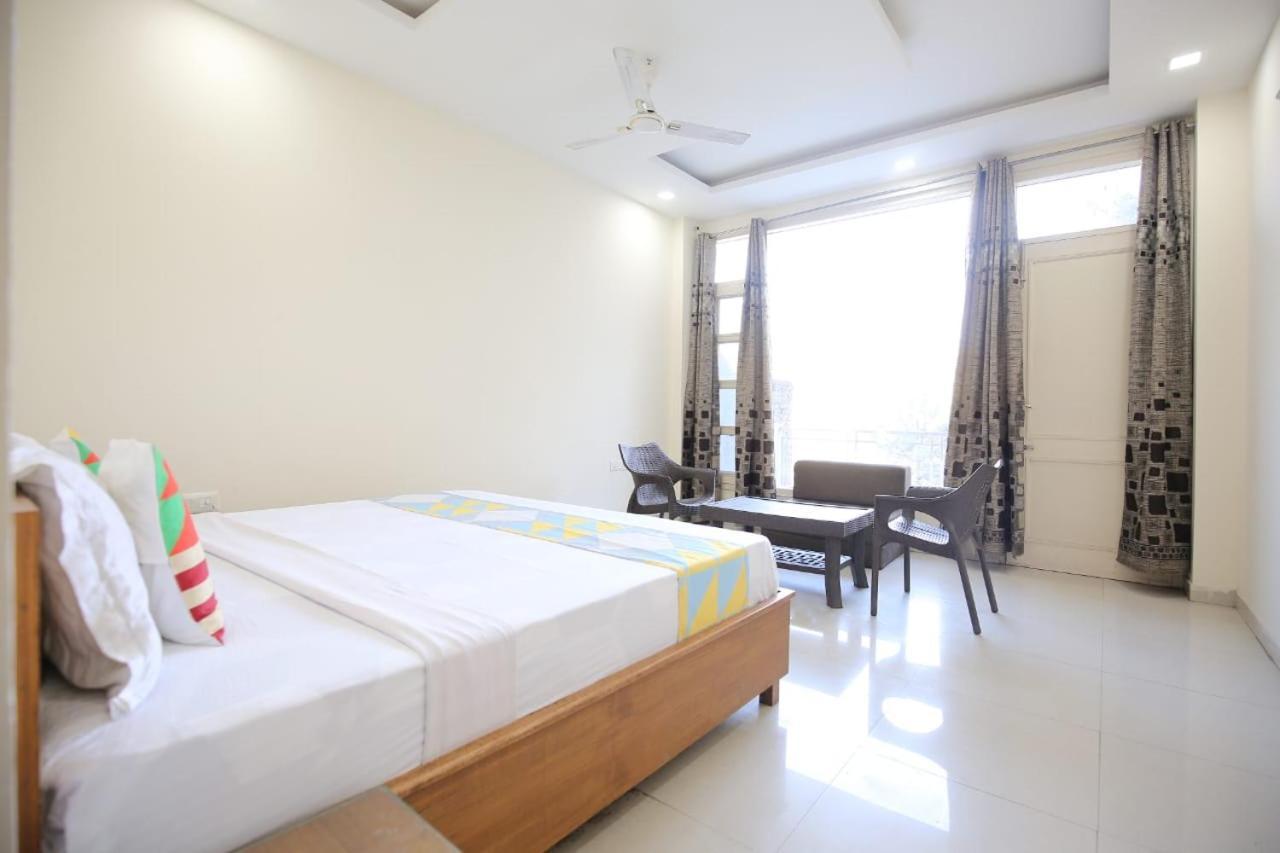 Sky Home Train View Kasauli Ngoại thất bức ảnh