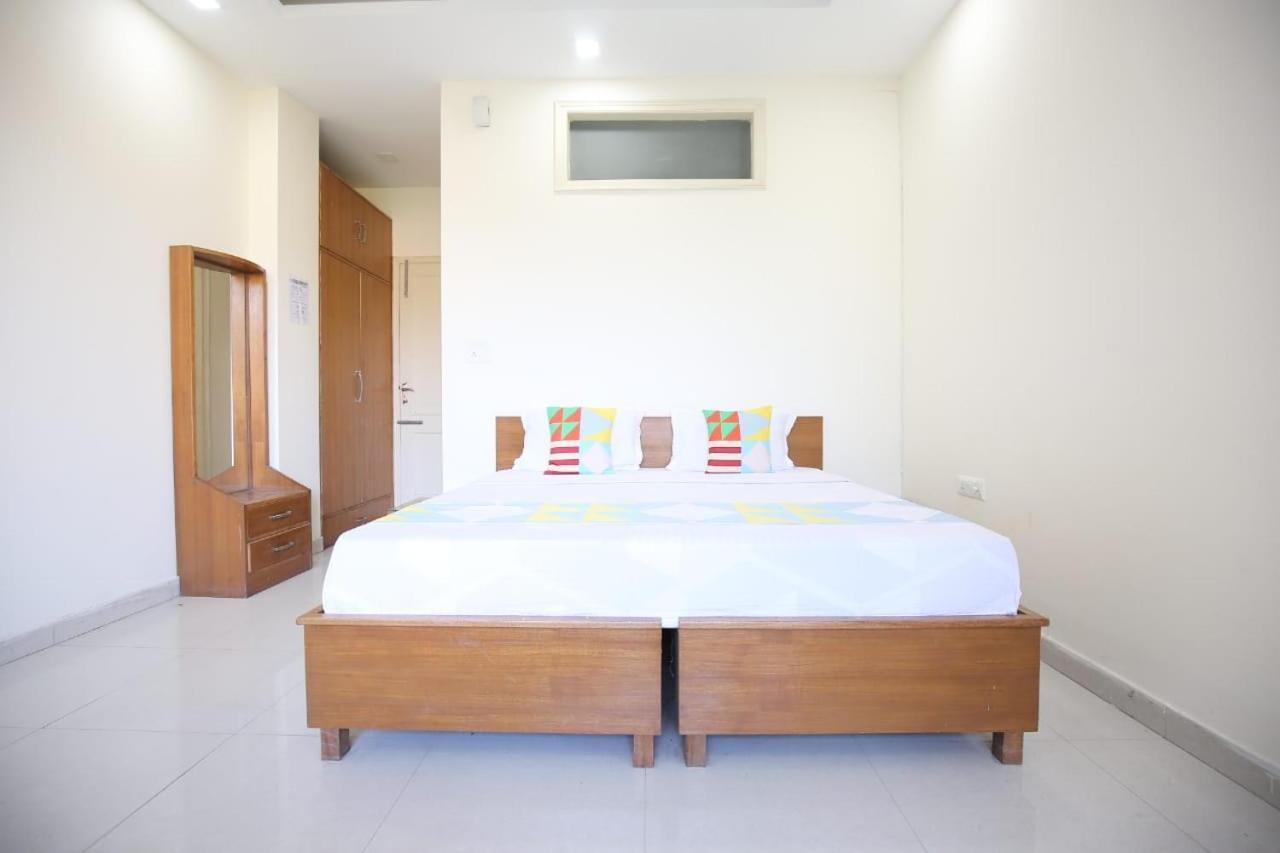Sky Home Train View Kasauli Ngoại thất bức ảnh