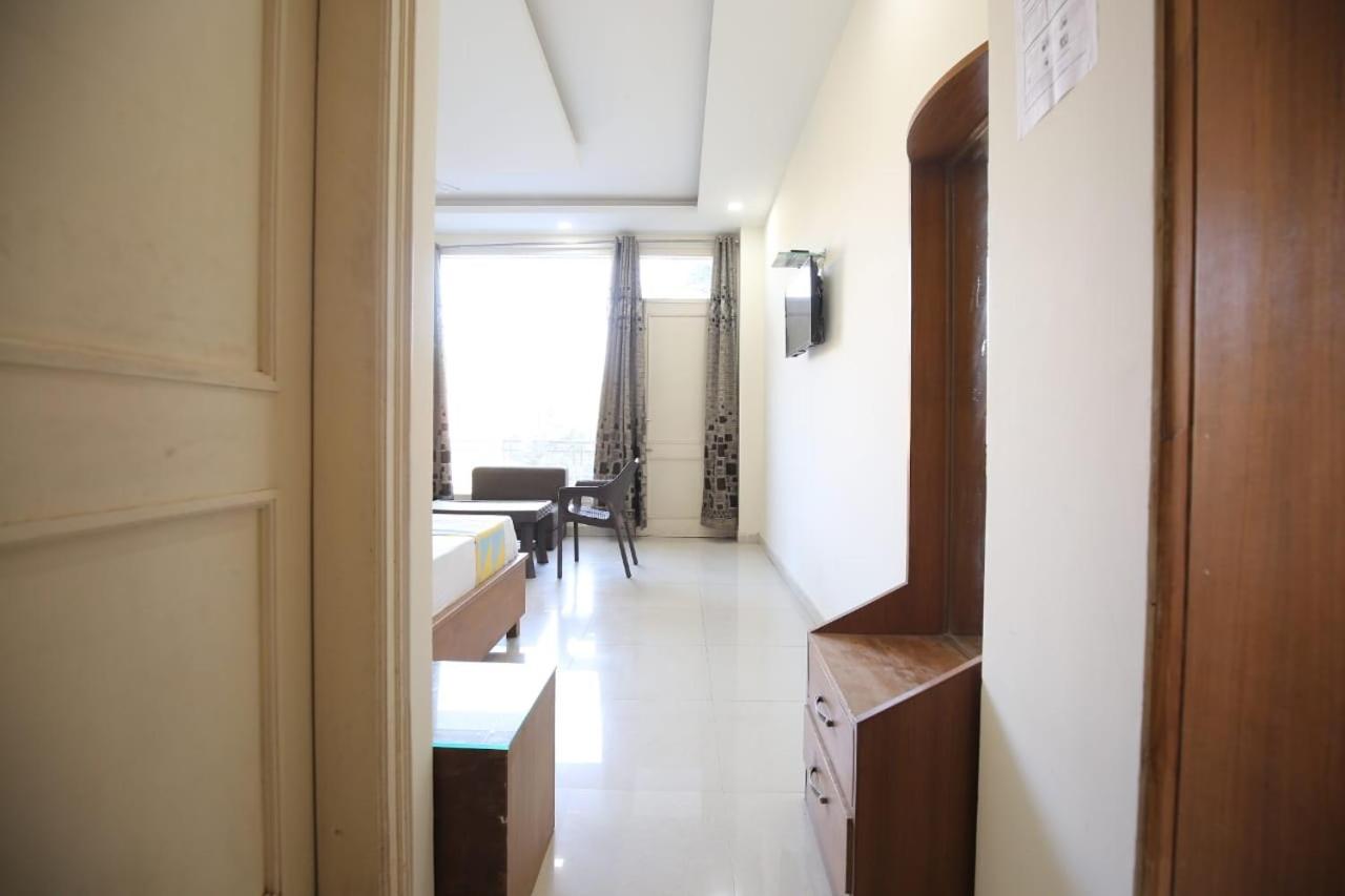 Sky Home Train View Kasauli Ngoại thất bức ảnh