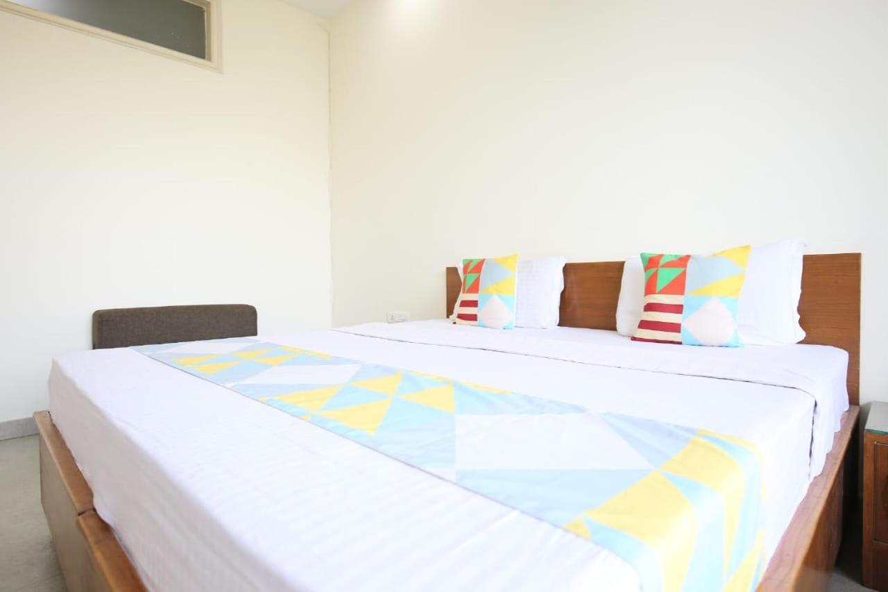 Sky Home Train View Kasauli Ngoại thất bức ảnh